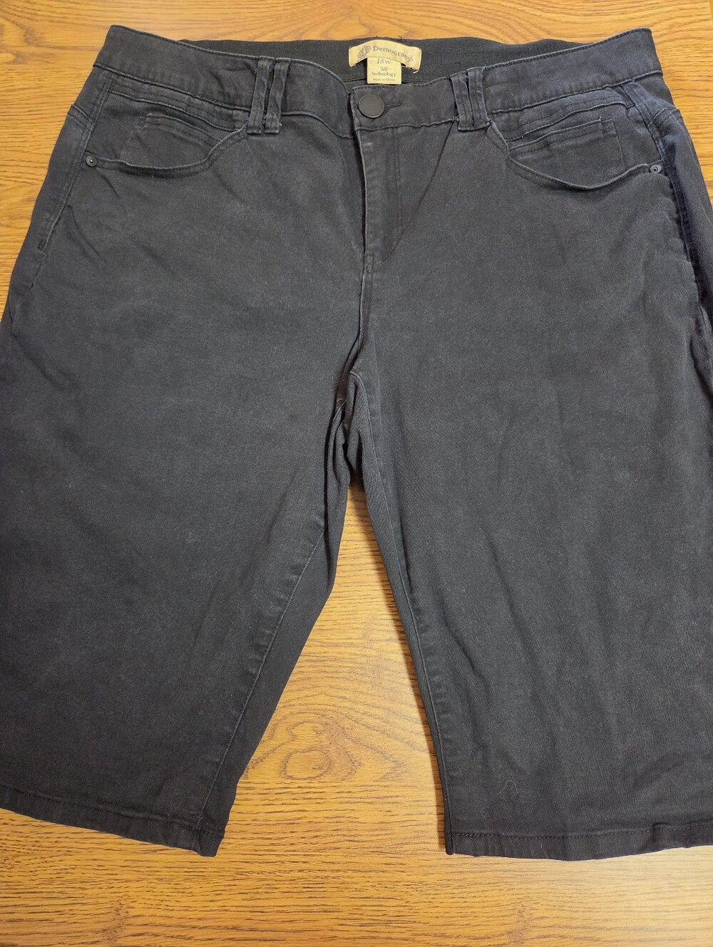 Democracy Black Knee-Length Cotton Blend Shorts Size 18W - Picture 9 of 9
